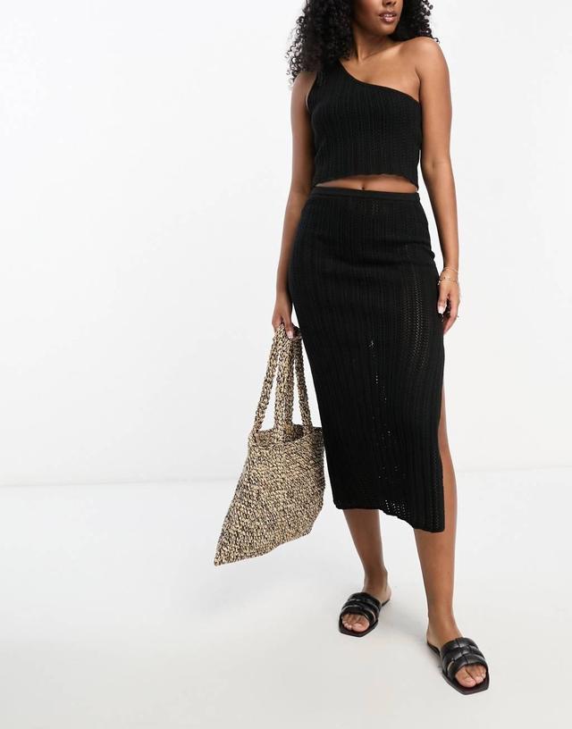 4th & Reckless dune crochet one shoulder beach crop top in black - part of a set Product Image