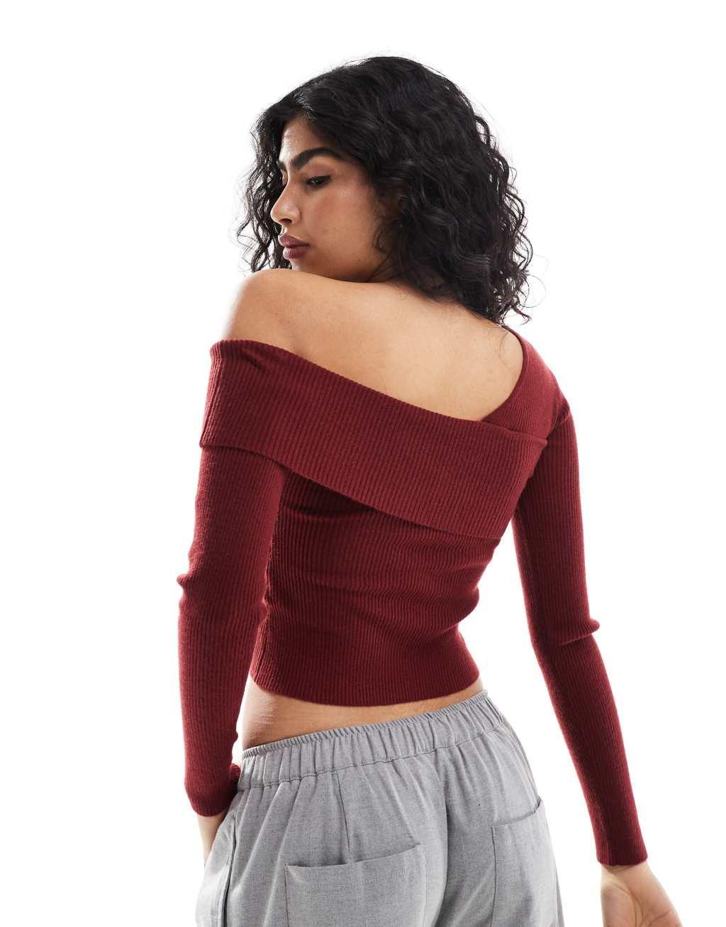 Miss Selfridge asymmetric knit rib long sleeve top in burgundy Product Image