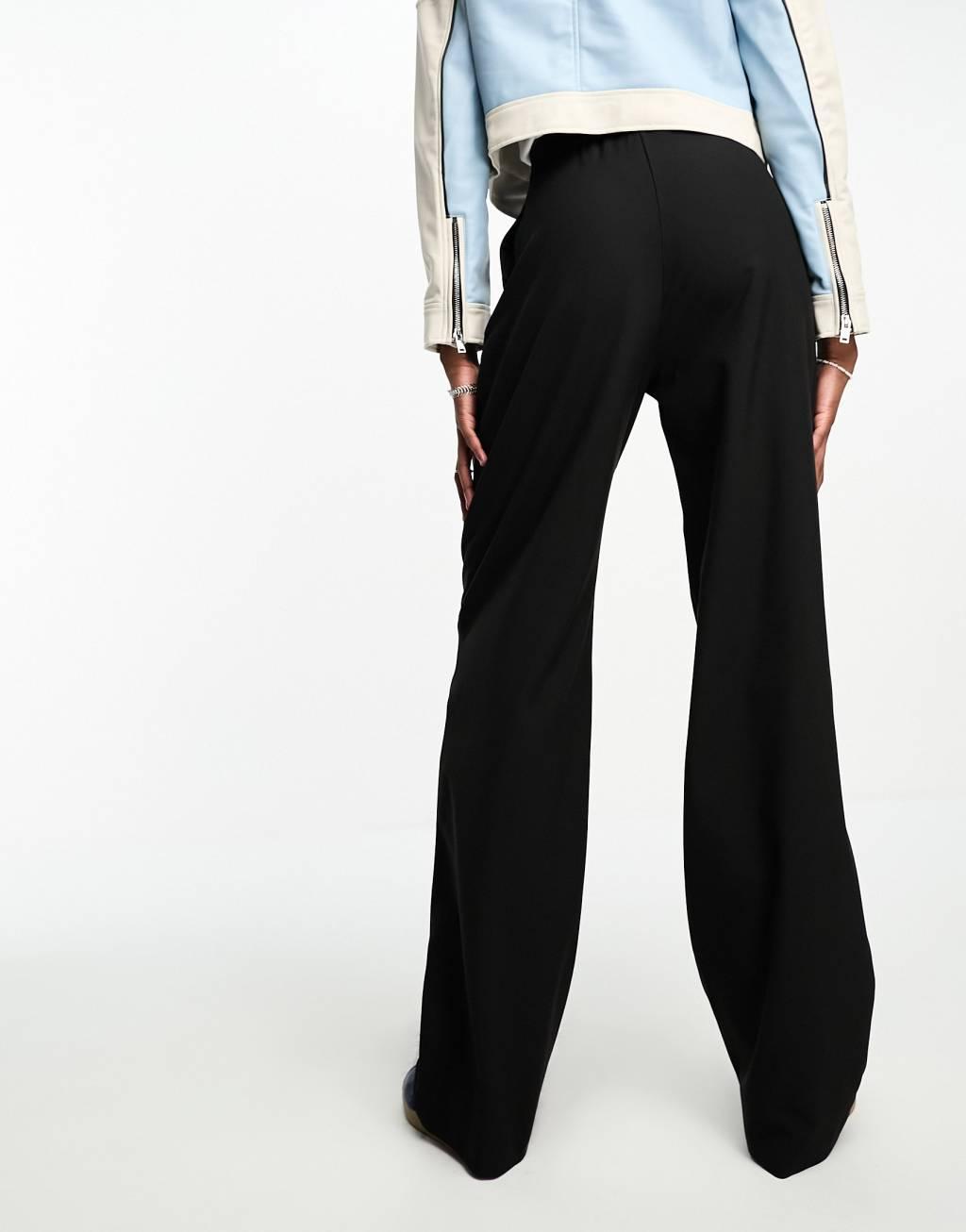 ASOS DESIGN Tall tailored wide leg dad pants in black Product Image