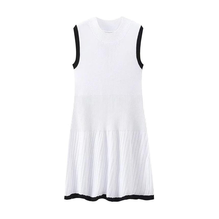 Sleeveless Contrast-Trim Knitted Slim-Fit Mini A-Line Dress Product Image