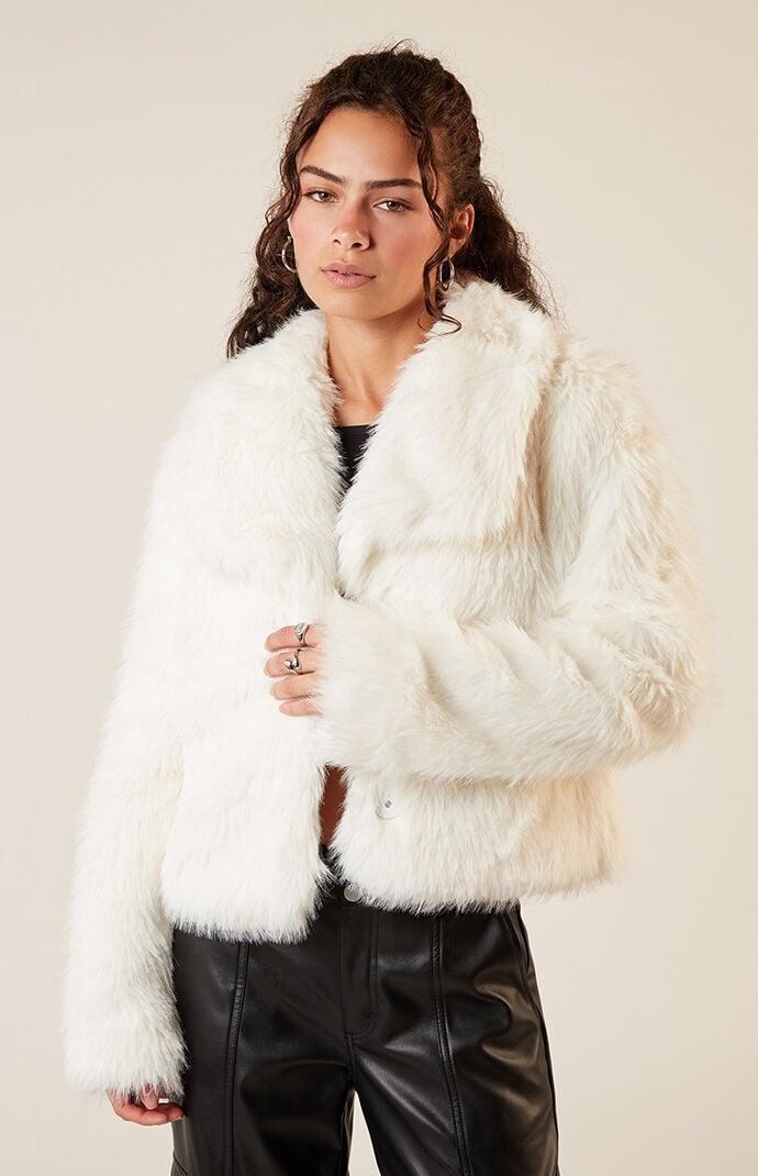 Glamorous Women's Faux Fur Cropped Coat Product Image