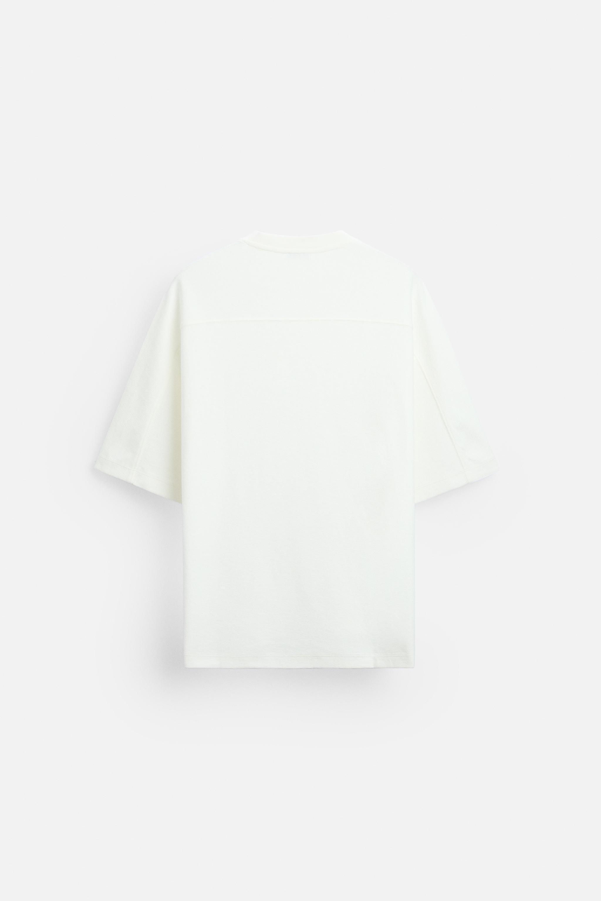 RELAXED FIT T-SHIRT Product Image