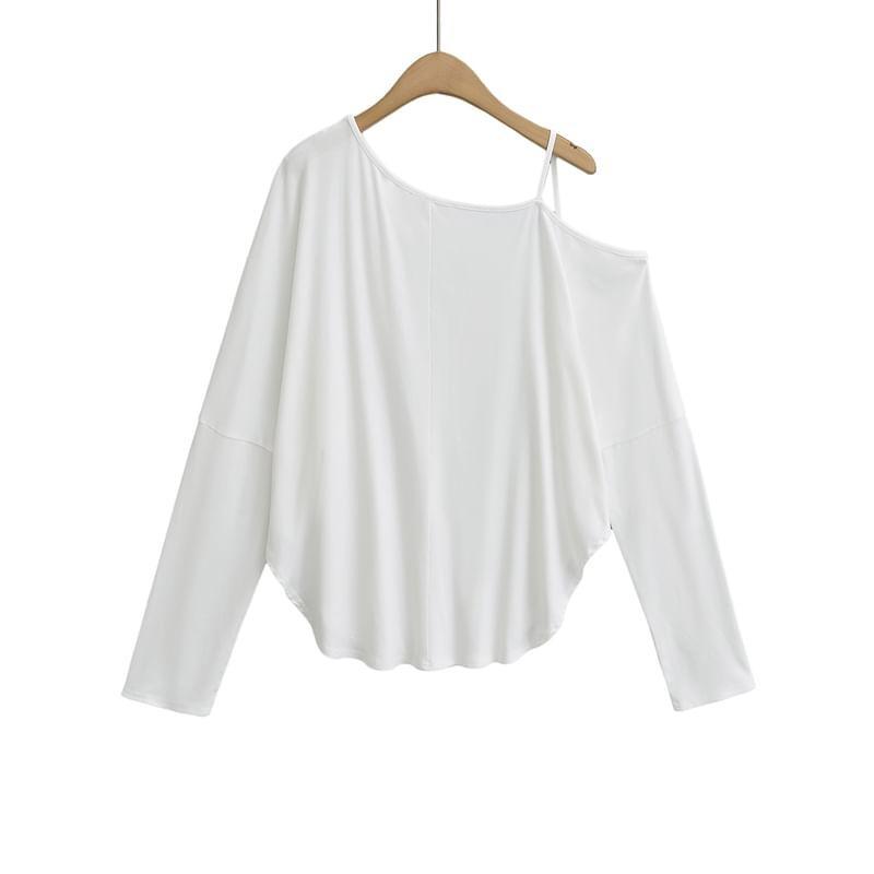 Long Sleeve Cold Shoulder Plain Asymmetrical Hem T-Shirt Product Image