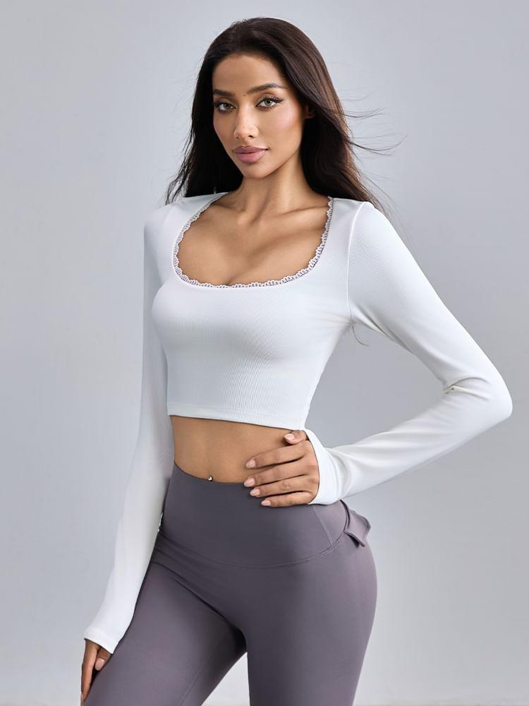 Long Sleeve Scoop Neck Plain Lace Trim Crop Tee Product Image