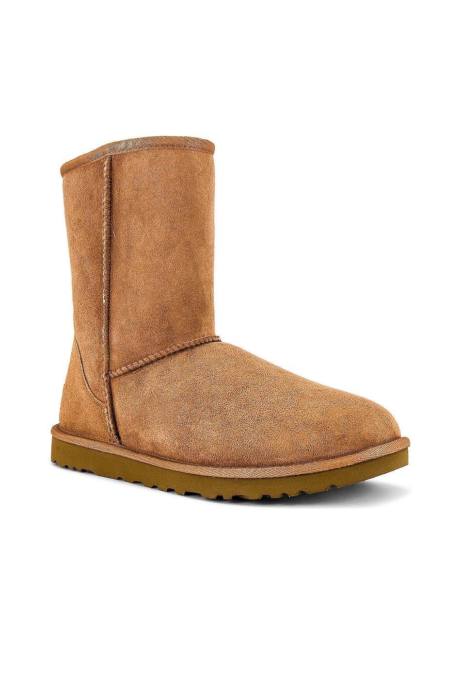 UGG(r) Classic Boot Product Image