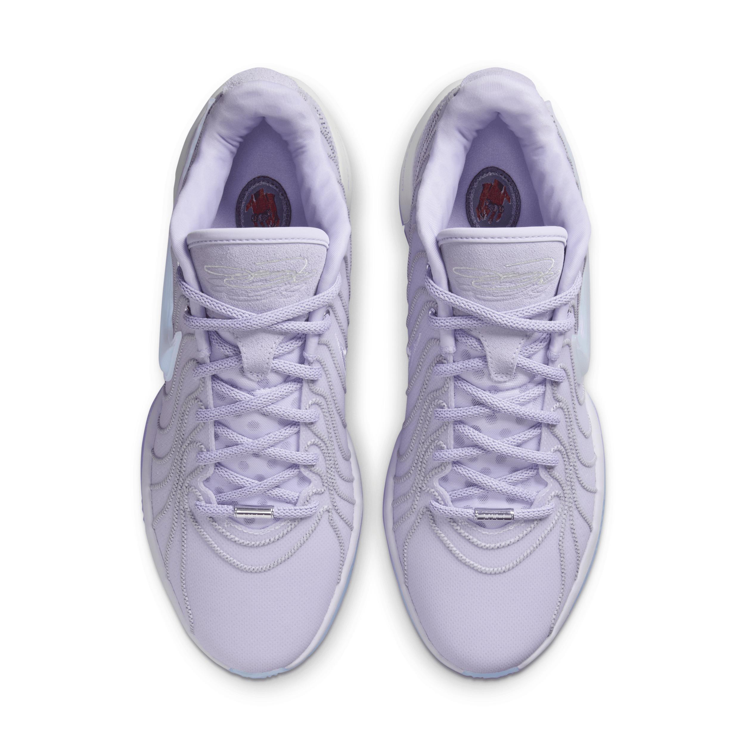 Nike Men's LeBron XXI Basketball Shoes Product Image