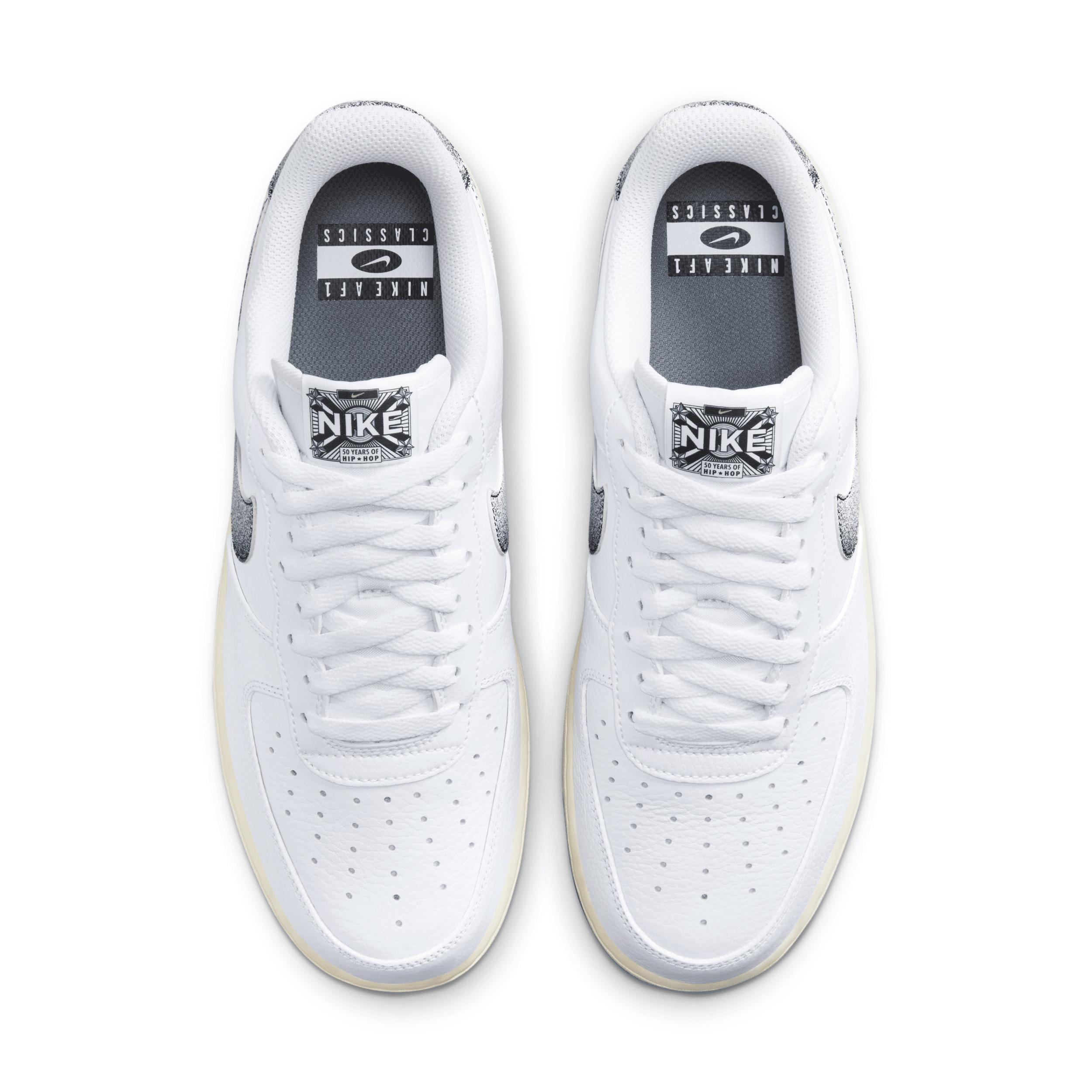 Nike Men's Air Force 1 '07 LX Shoes Product Image