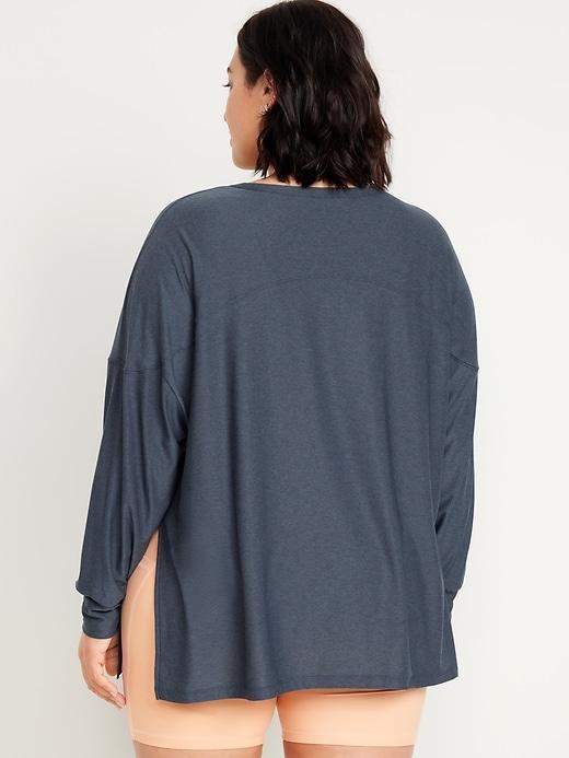 CloudMotion Tunic Product Image