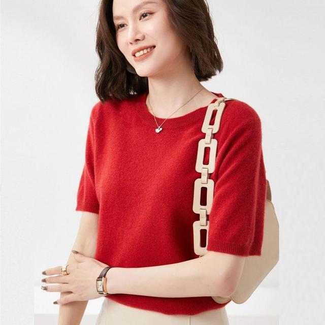 Short-Sleeve Crew Neck Plain Knit Top Product Image