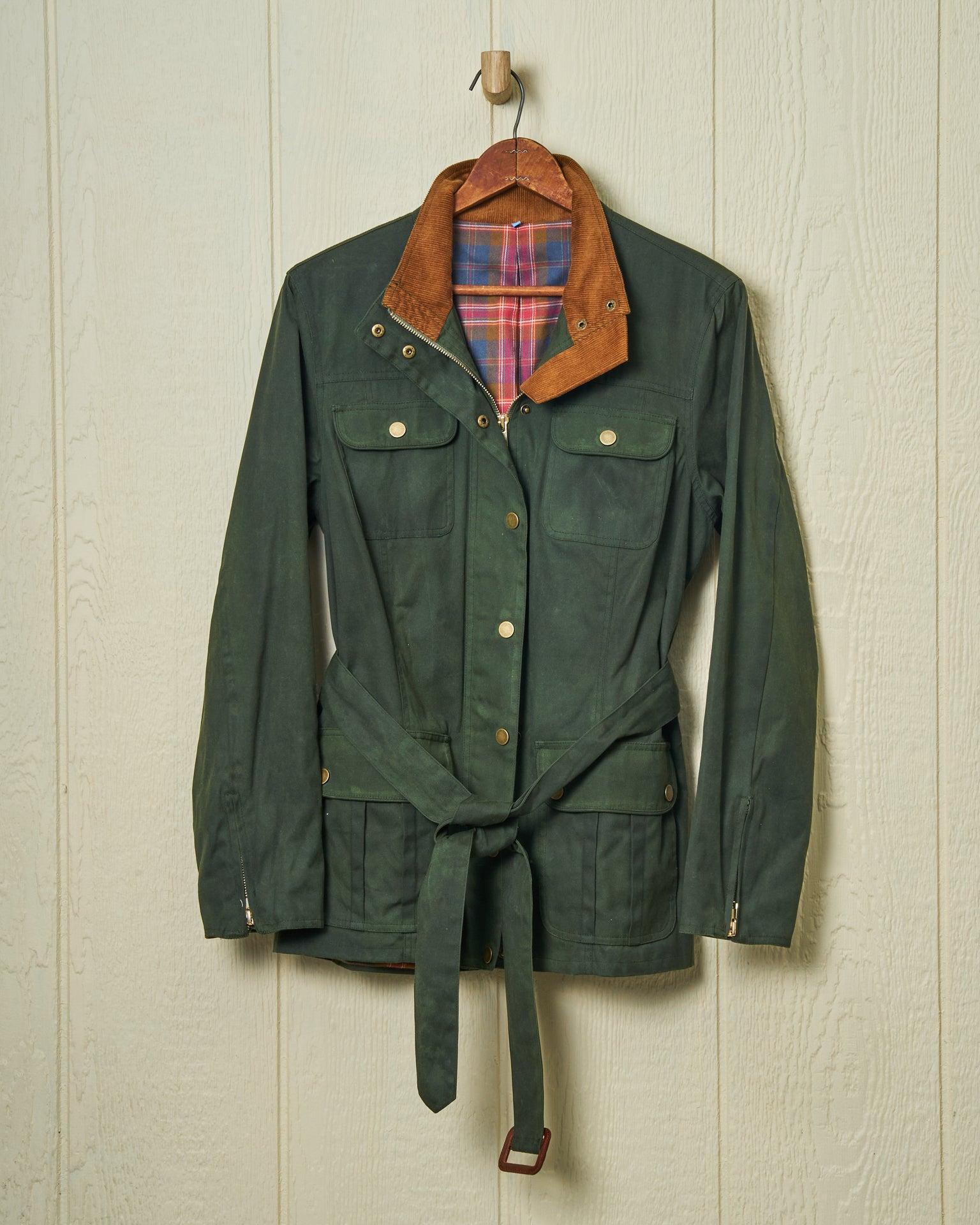 Women’s Aberdeen Jacket in Olive Waxed Canvas Product Image