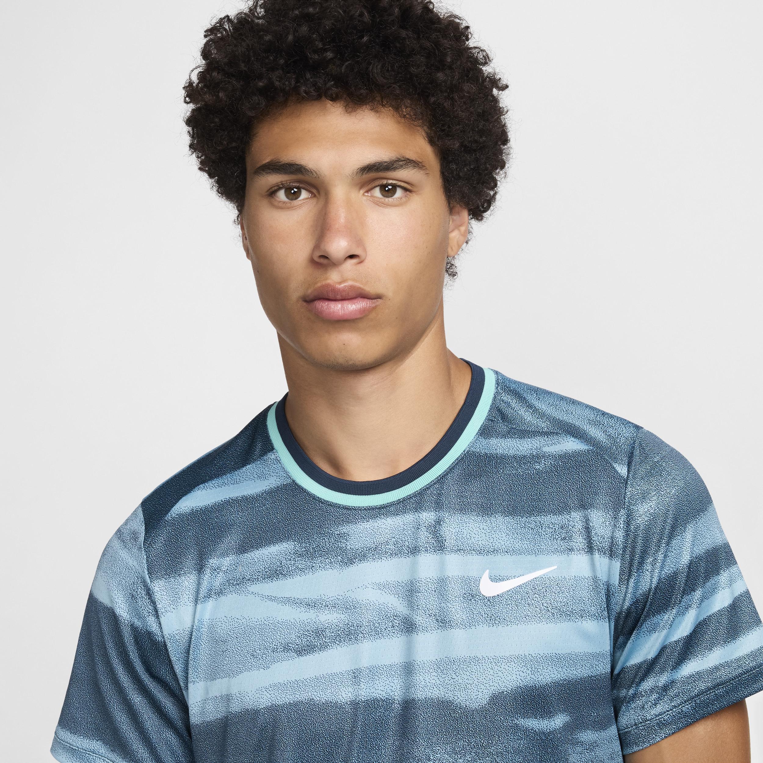 NikeCourt Advantage Men's Dri-FIT Tennis Top Product Image