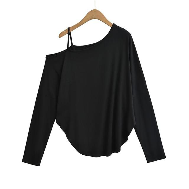 Long Sleeve Cold Shoulder Plain Asymmetrical Hem T-Shirt Product Image