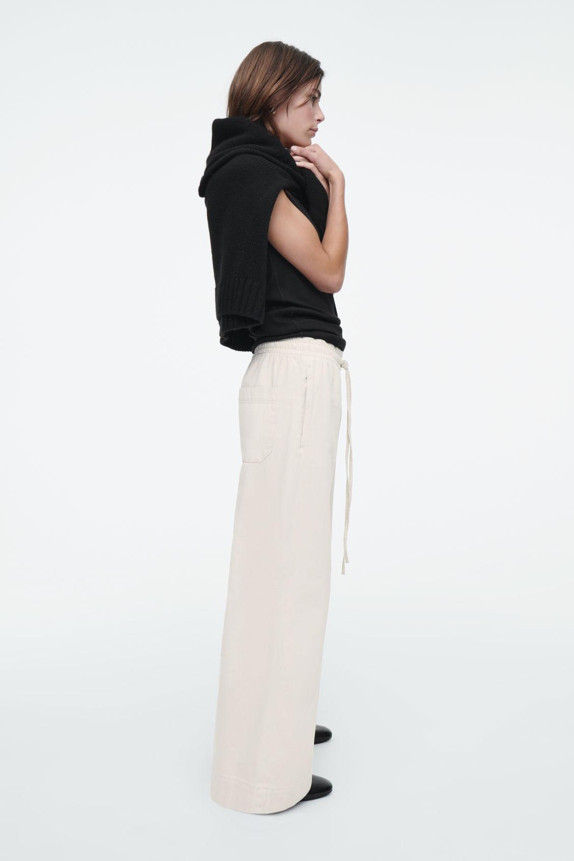 WIDE-LEG FLUID DENIM PANTS Product Image