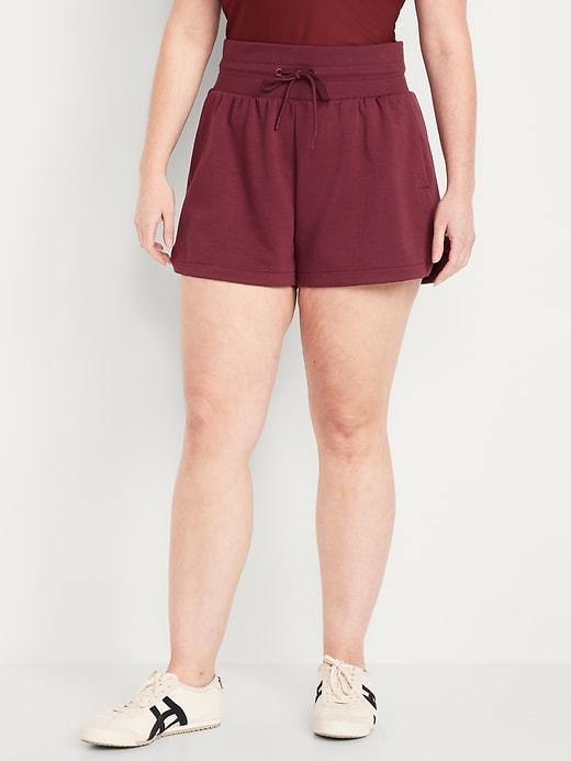 Extra High-Waisted Dynamic Fleece Shorts Product Image