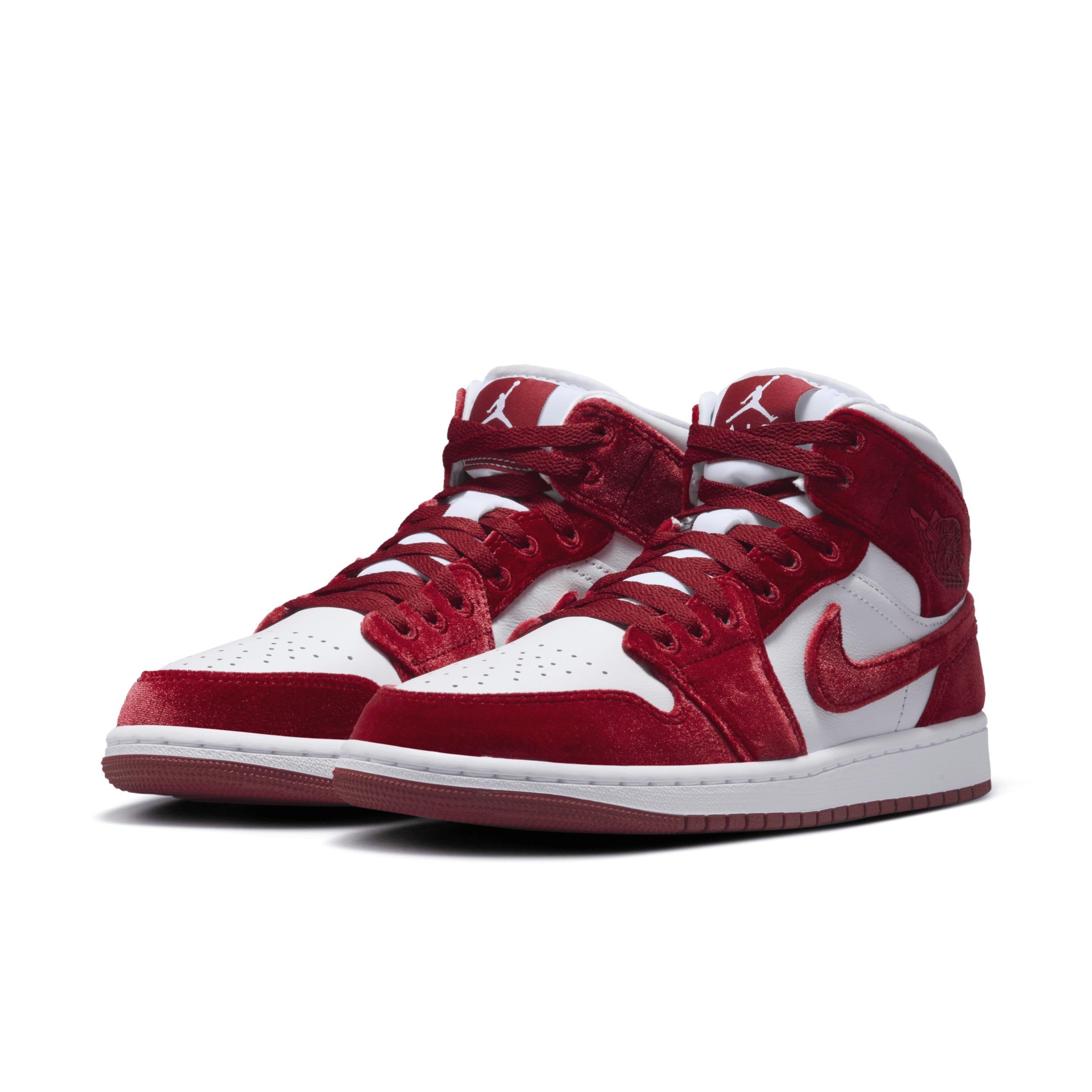 Womens Air Jordan 1 Mid SE Shoes Product Image