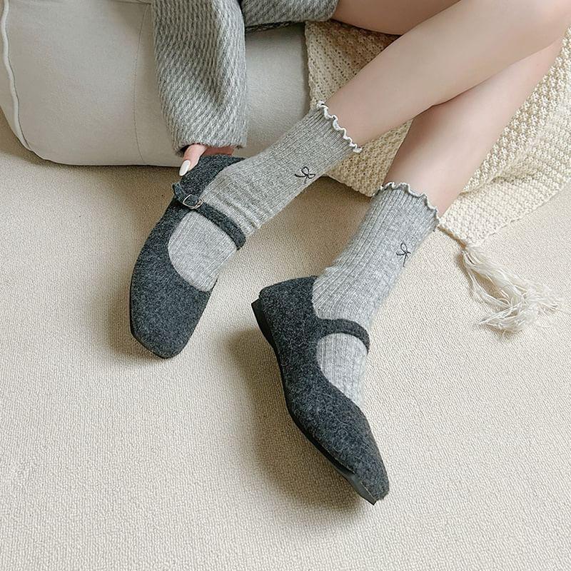 Bow Embroidered Lettuce Edge Socks Product Image