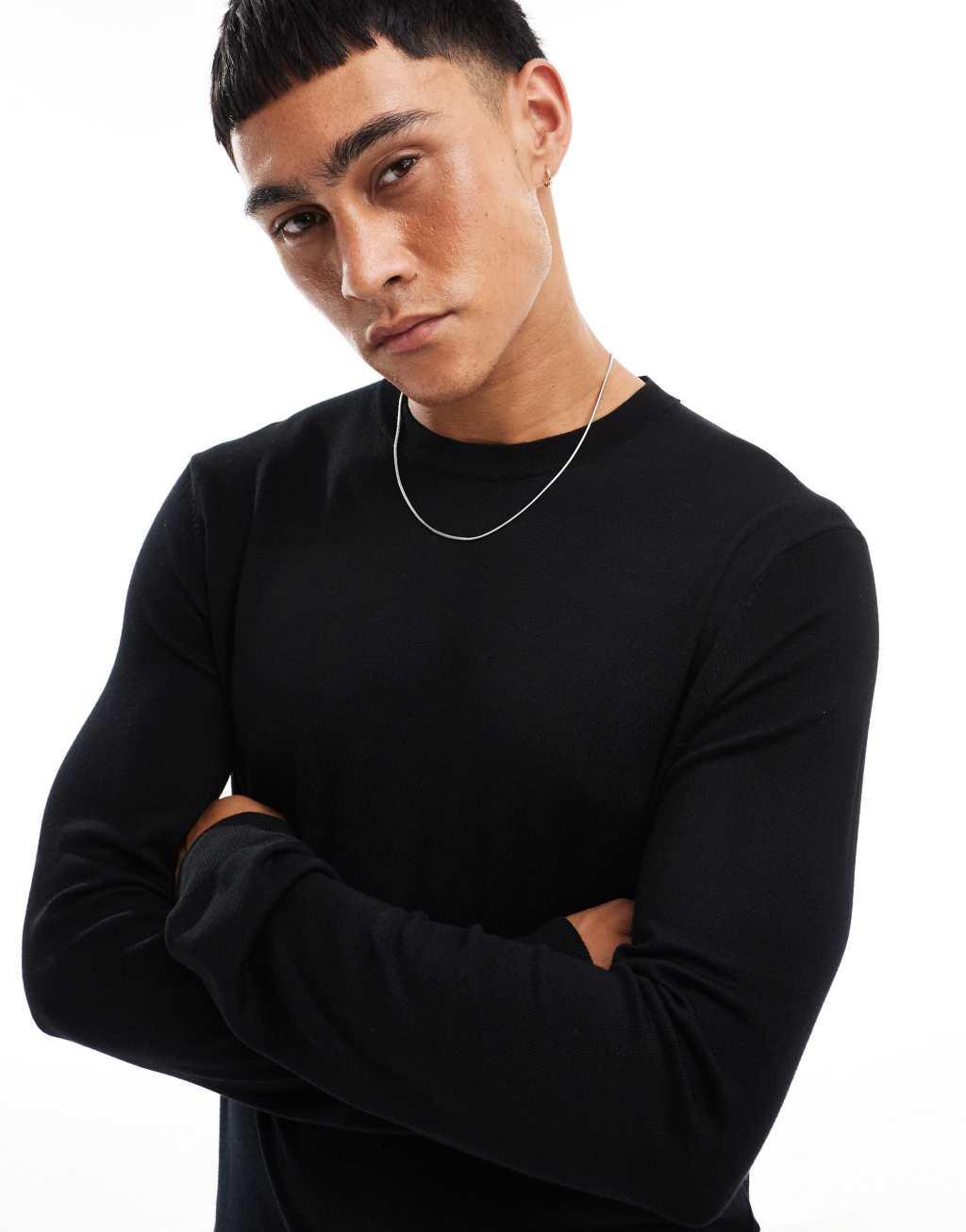 Only & Sons crew neck sweater in black Product Image