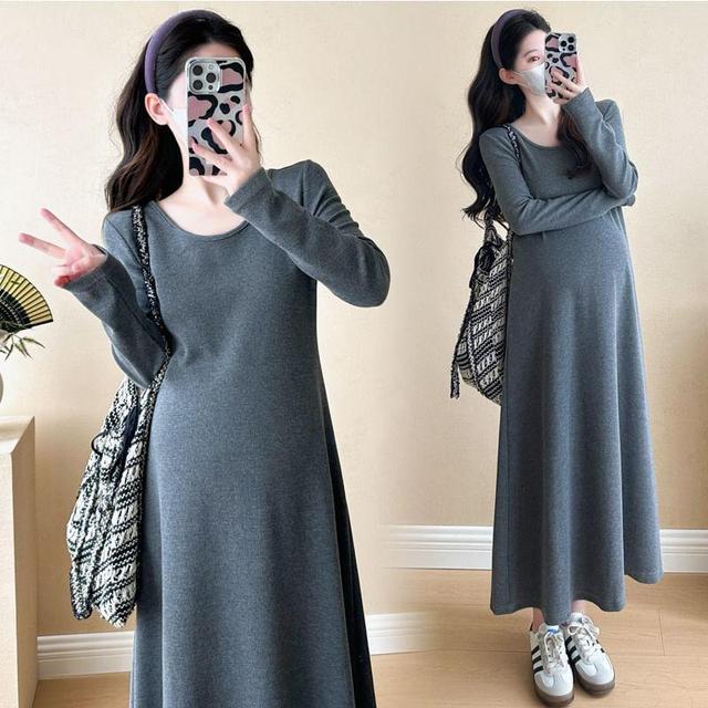 Maternity Long-Sleeve Scoop Neck Plain Maxi A-Line Dress Product Image