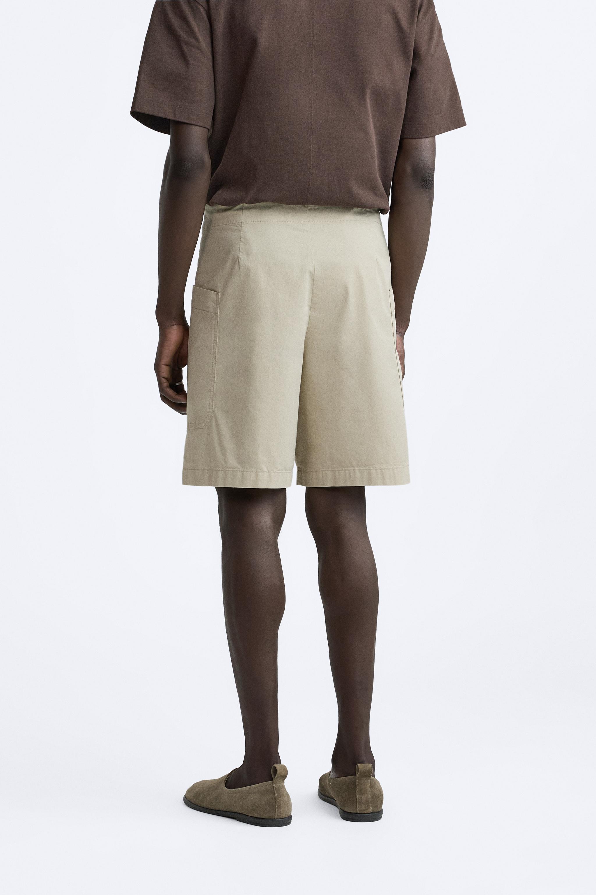 TEXTURED POCKET SHORTS Product Image