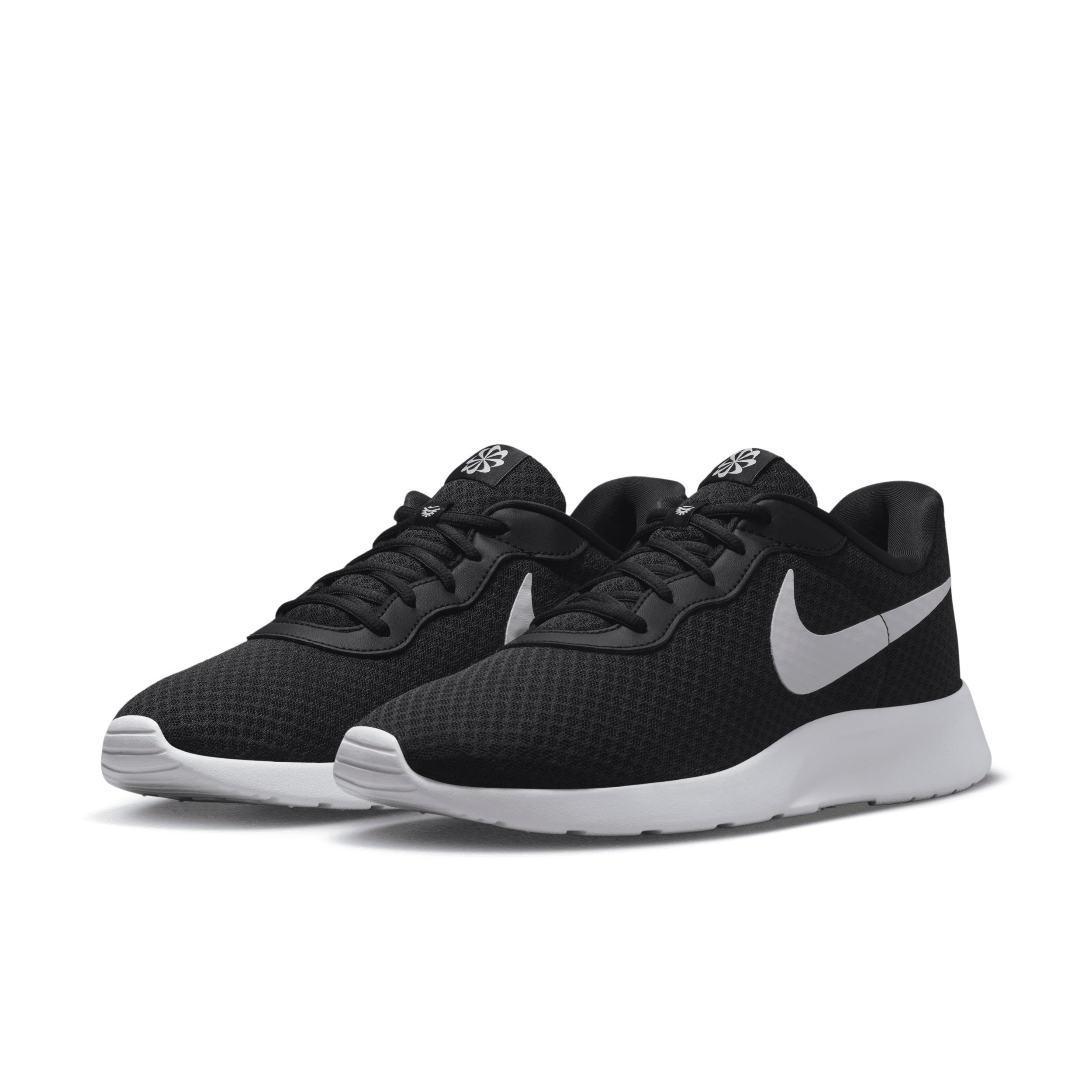 Nike Men's Tanjun EasyOn Shoes Product Image