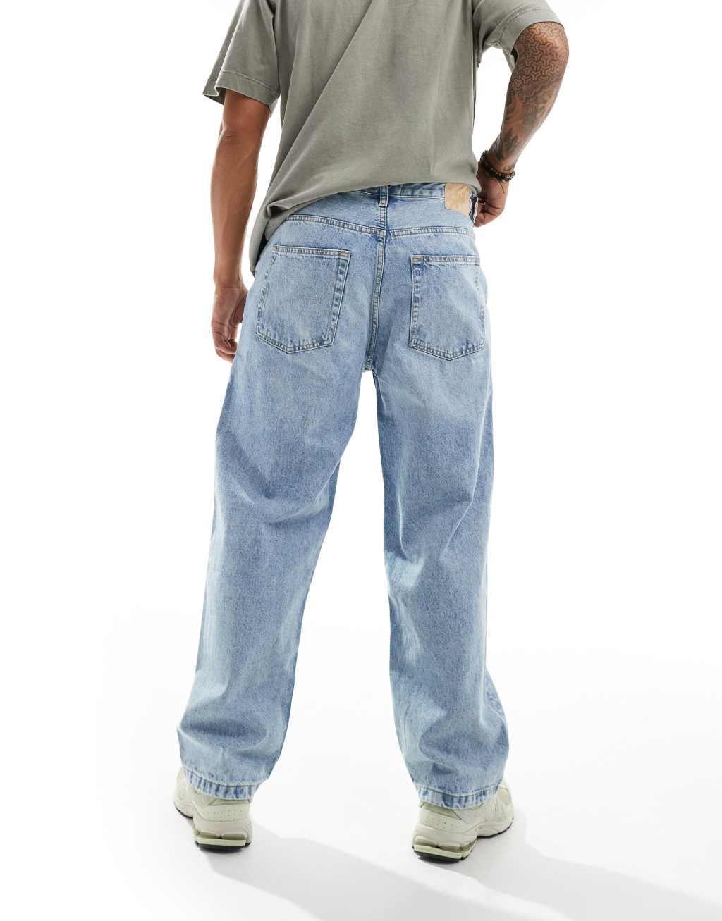 Pull&Bear baggy fit jeans in mid blue Product Image