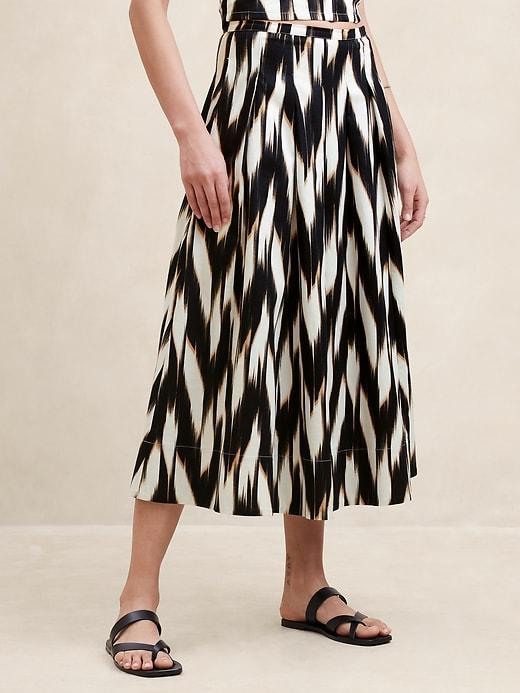 Linen-Blend Pleated Midi Skirt Product Image