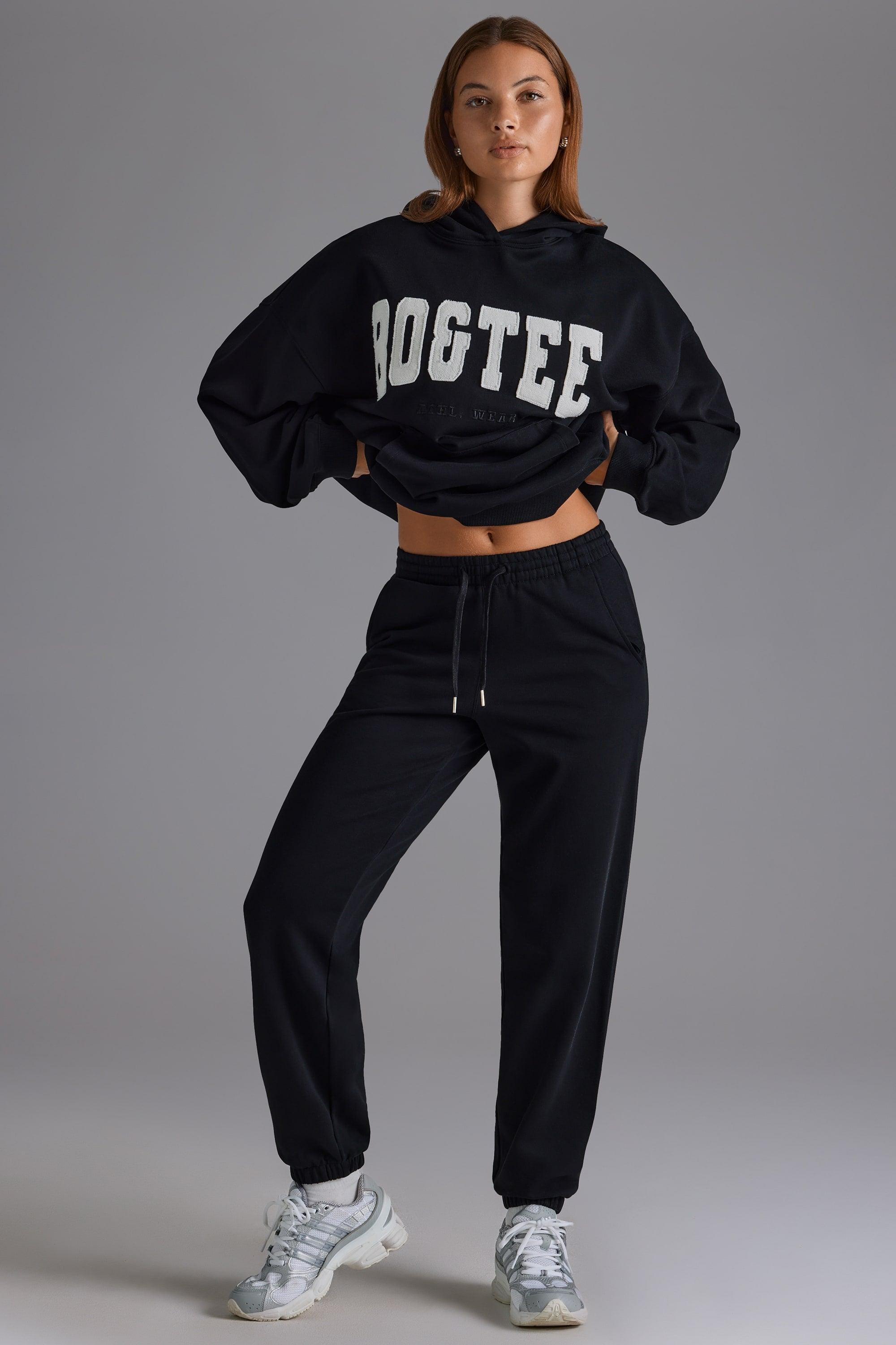 Relaxed Mid-Rise Joggers in Black Product Image