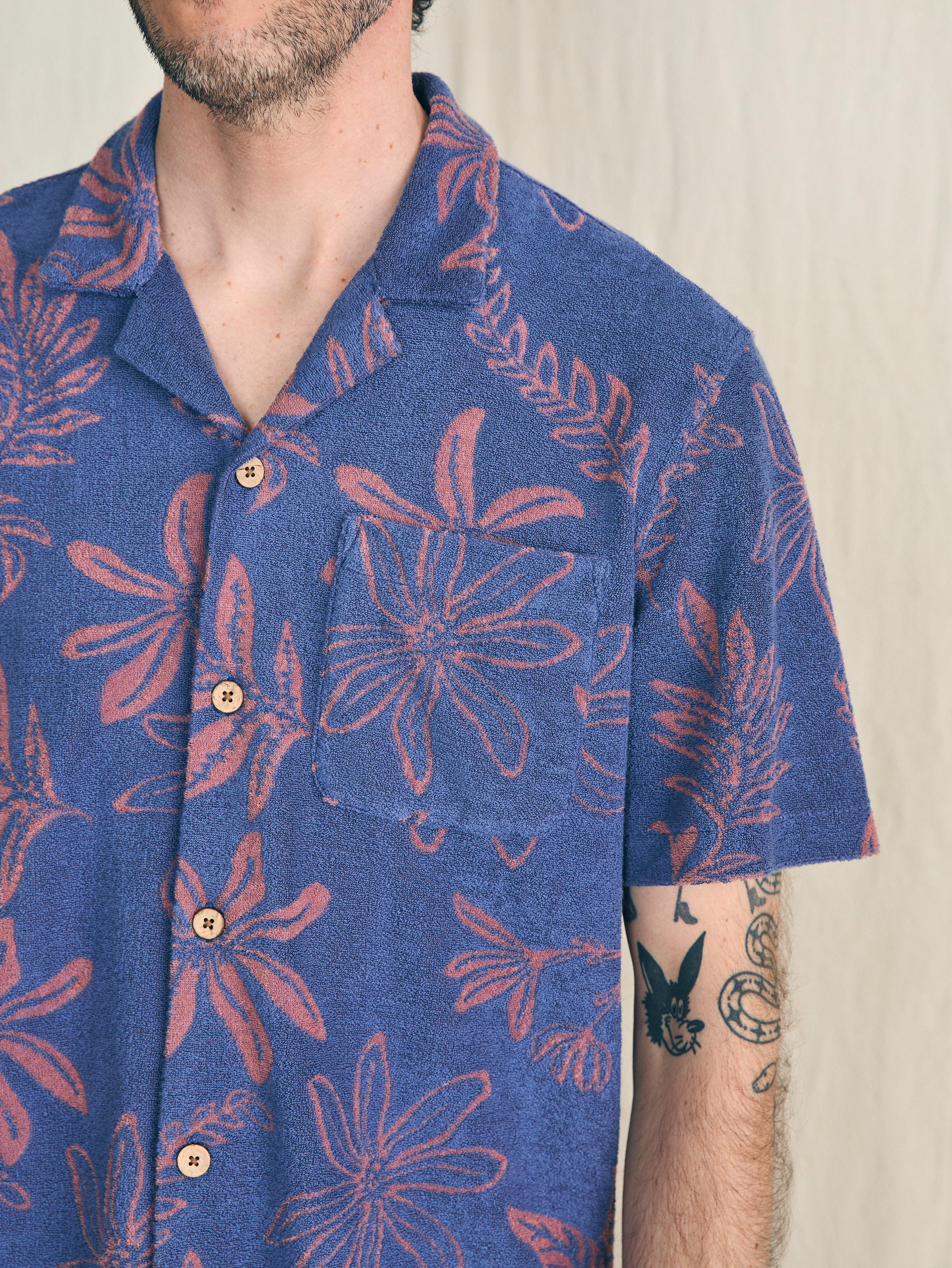 Short-Sleeve Cabana Towel Terry Shirt - Twilight Coral Floral Male Product Image