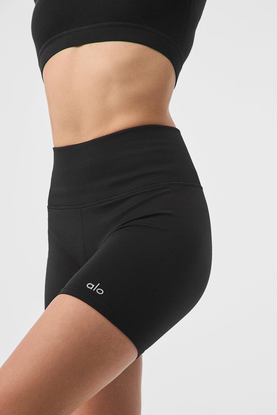 5" Seamless Ribbed Favorite Short - Black Product Image