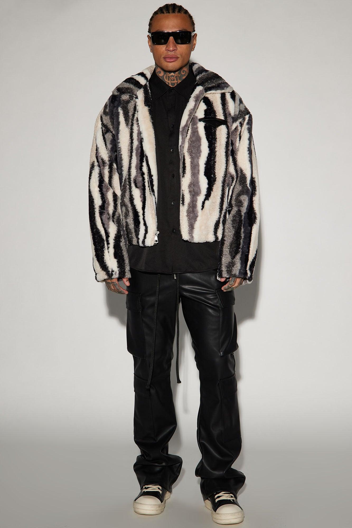 Fuzzy Feeling Cropped Jacket - Black/combo Product Image