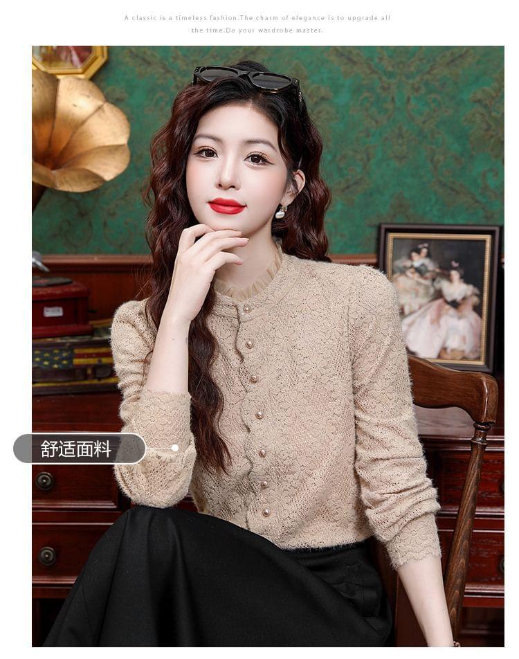 Long-Sleeve Floral Blouse Product Image