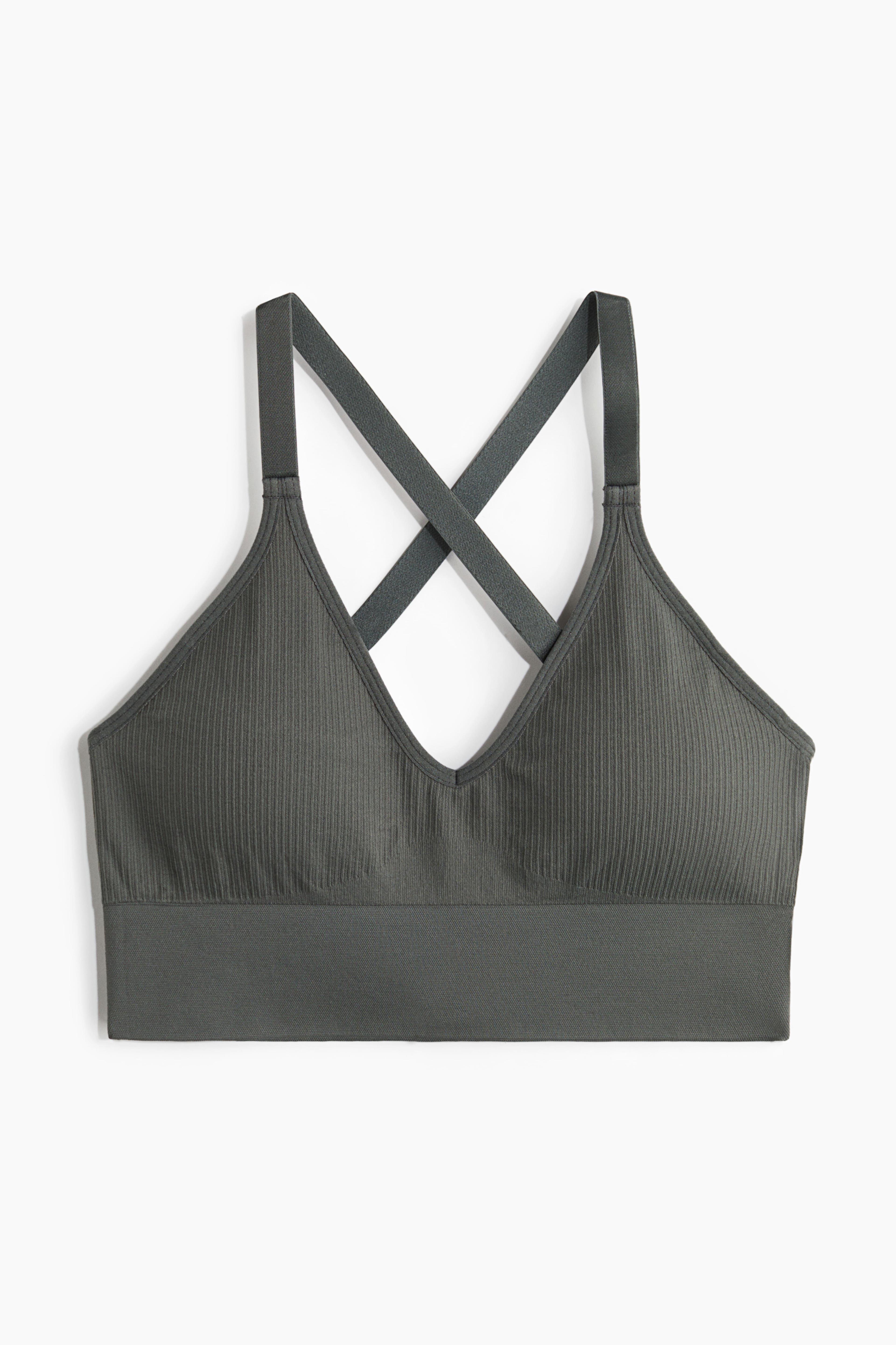 Seamless Medium Support Sports Bra in DryMove™ Product Image