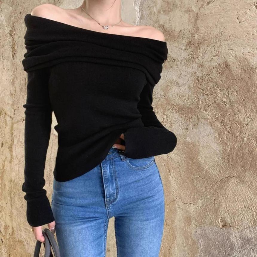 Long-Sleeve Off-Shoulder Ribbed Knit Top Product Image