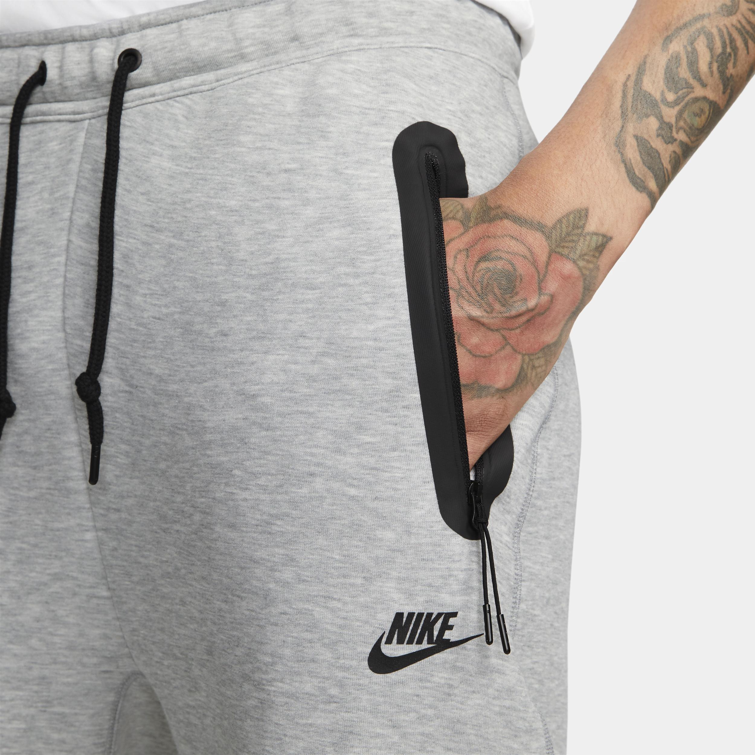 Men's Nike Sportswear Tech Fleece Open-Hem Sweatpants Product Image