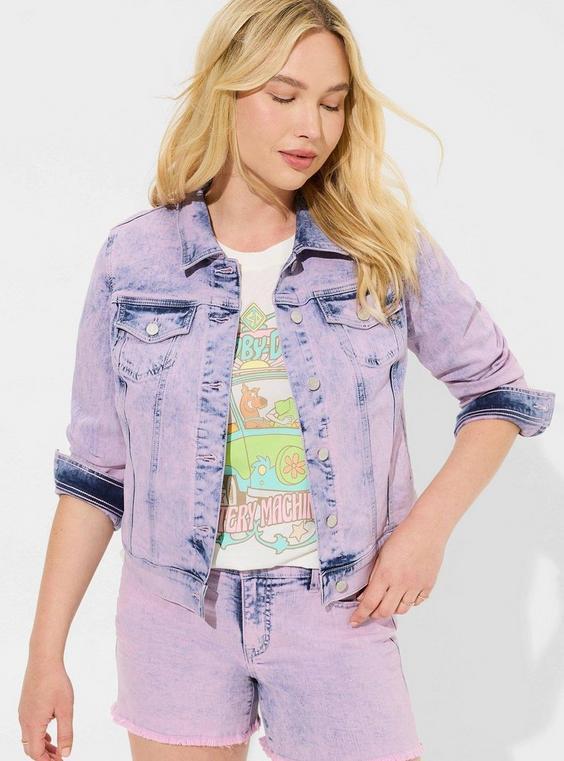 Denim Vintage Stretch Trucker Jacket Product Image