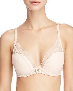 Chantelle Lingerie Festivite Underwire Contour Bra Product Image