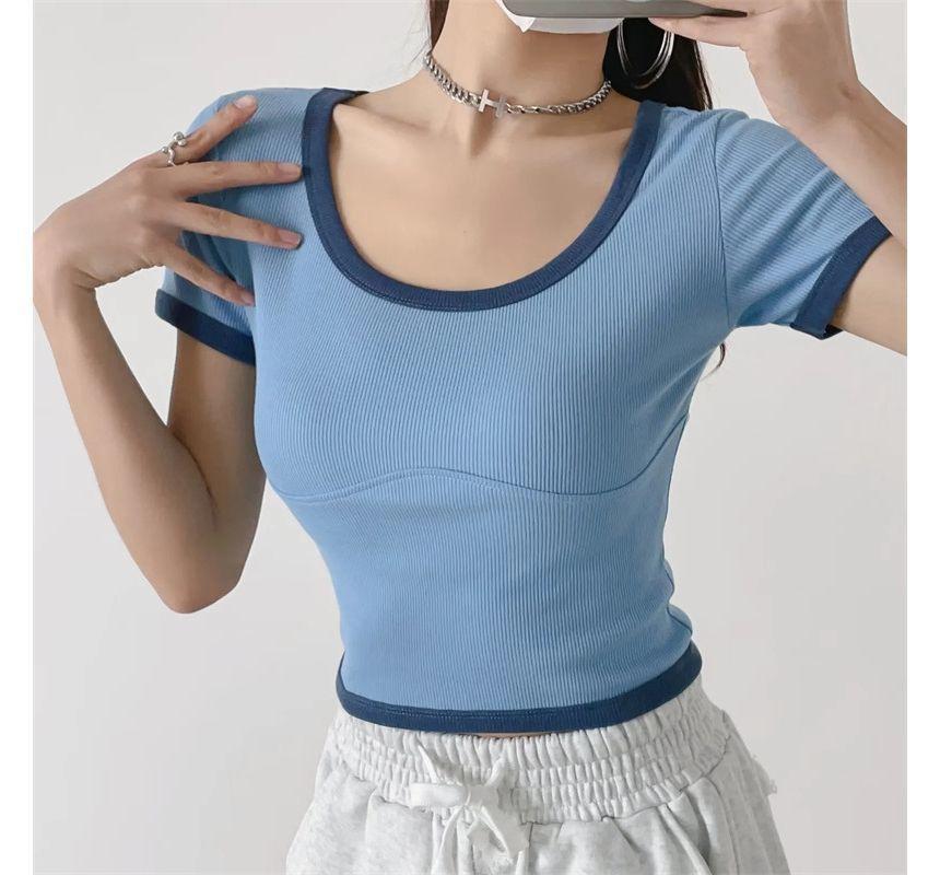 Short-Sleeve Contrast Crop Top Product Image