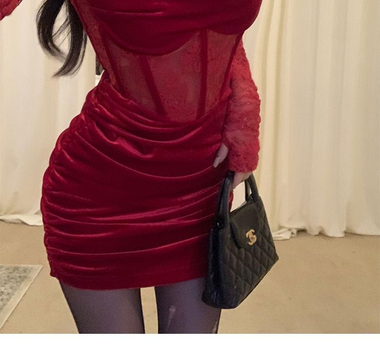 Spaghetti Strap Cowl Neck Lace Panel Ruched Velvet Mini Bodycon Dress Product Image