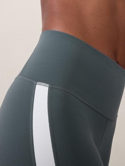 Elation Ultra High Rise Colorblock 7/8 Legging Product Image