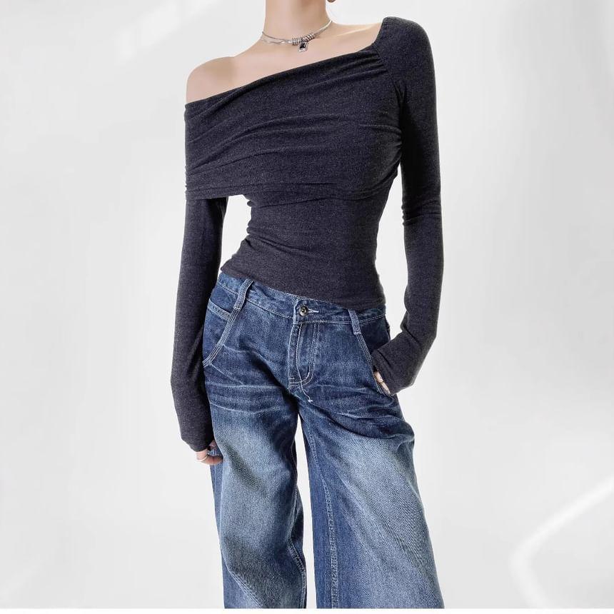 Long Sleeve Off Shoulder Plain Ruched Crop T-Shirt Product Image