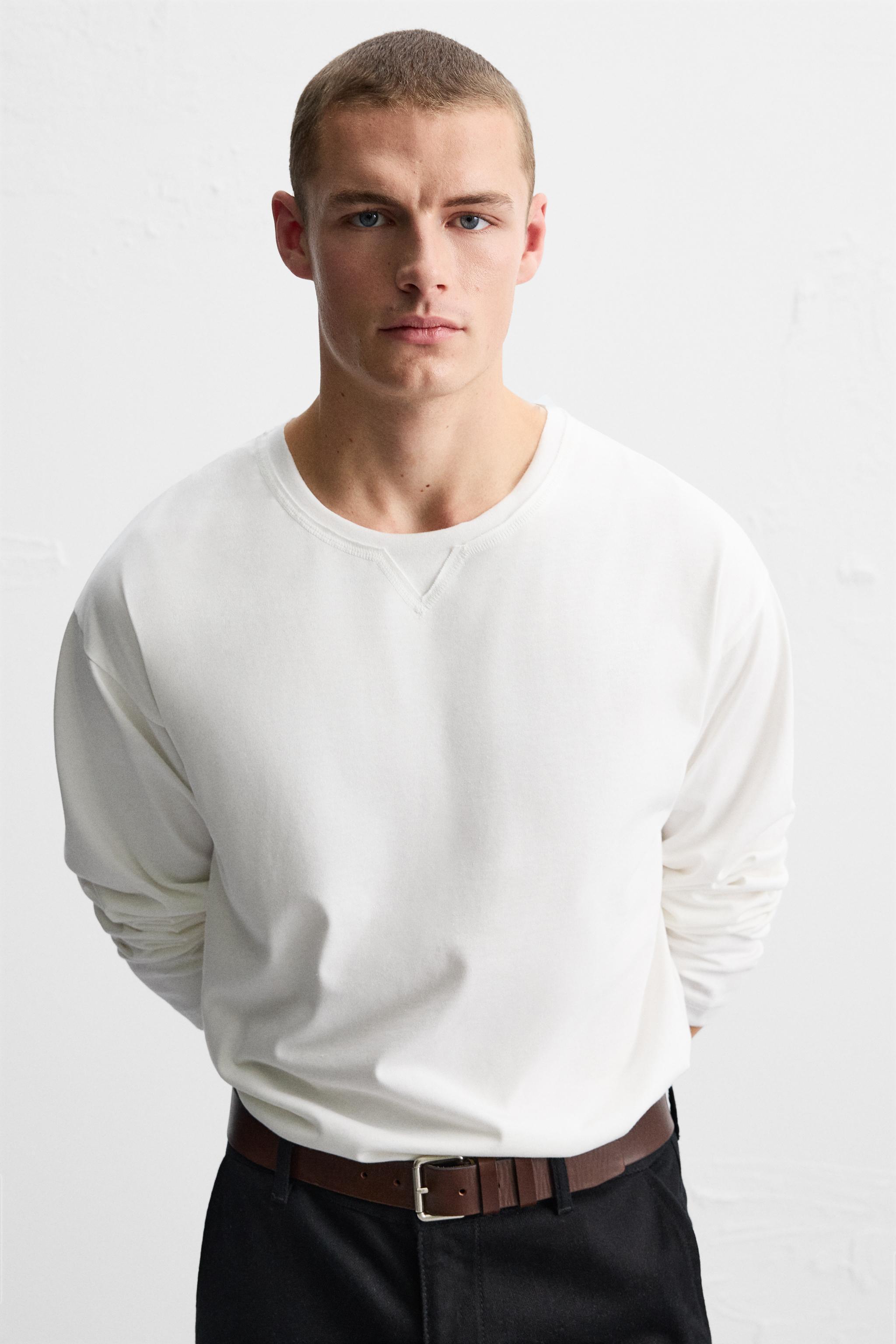 CONTRAST COLLAR T-SHIRT Product Image