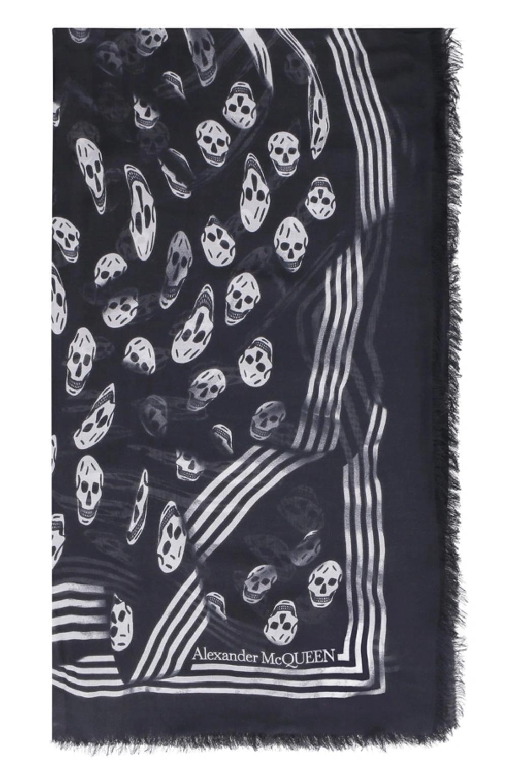 Printed Shawl In Black Product Image