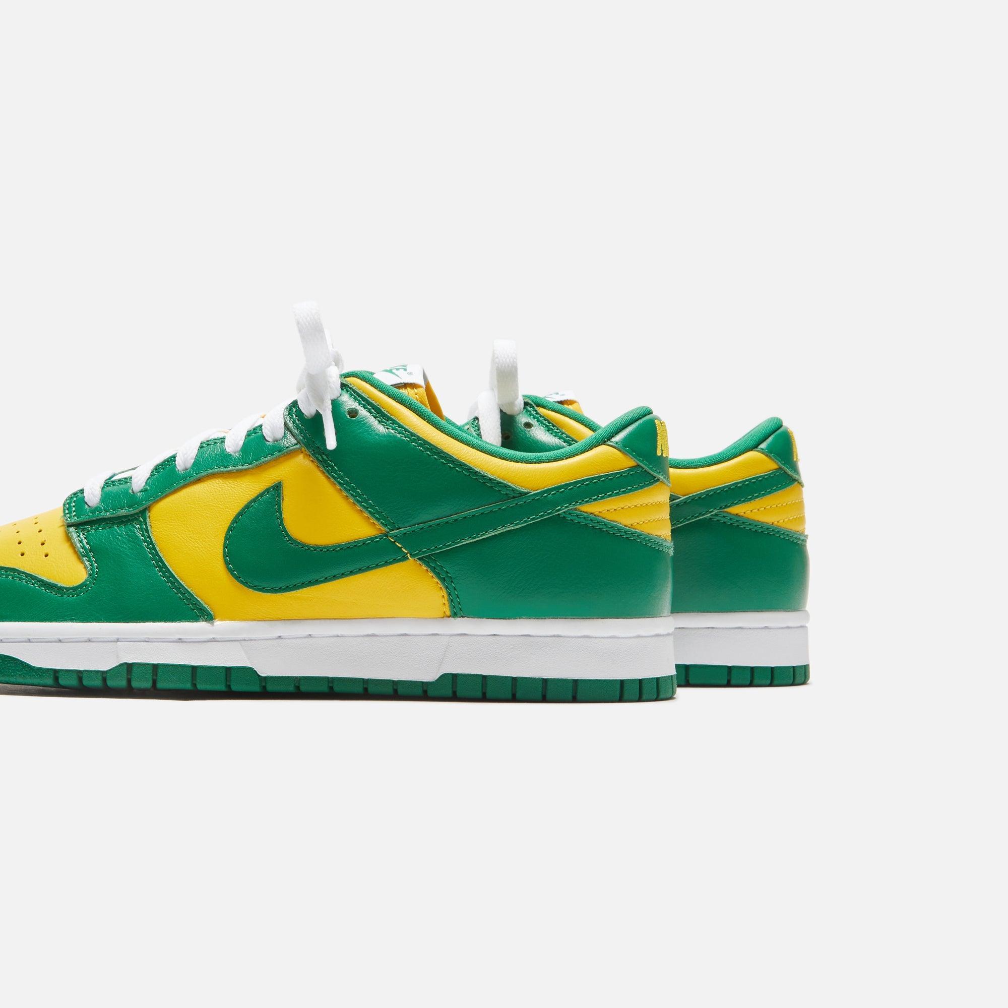 Nike Dunk Low SP - Varsity Maize / Pine Green / White Male Product Image