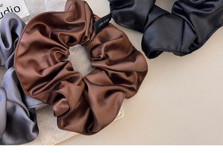 Plain Scrunchie Product Image