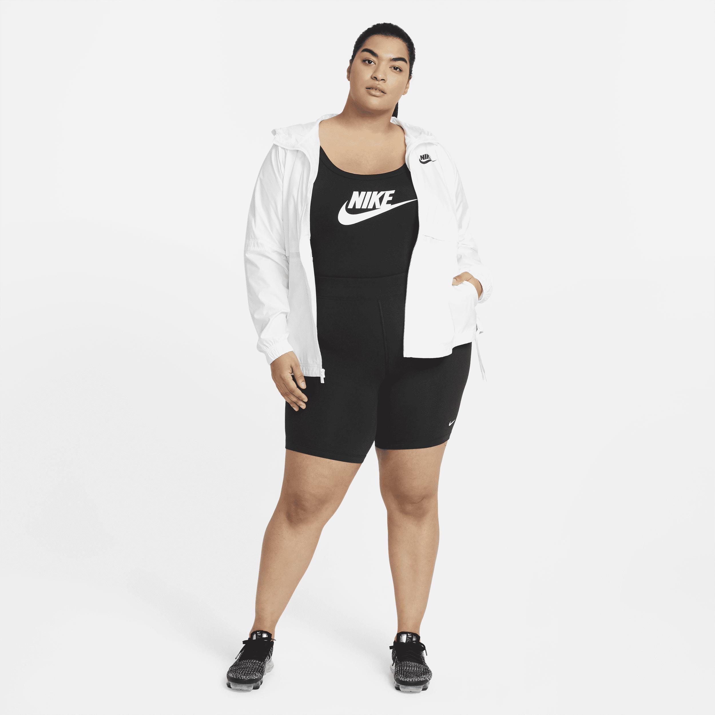 Women's Nike Sportswear Essential Mid-Rise Bike Shorts (Plus Size) Product Image