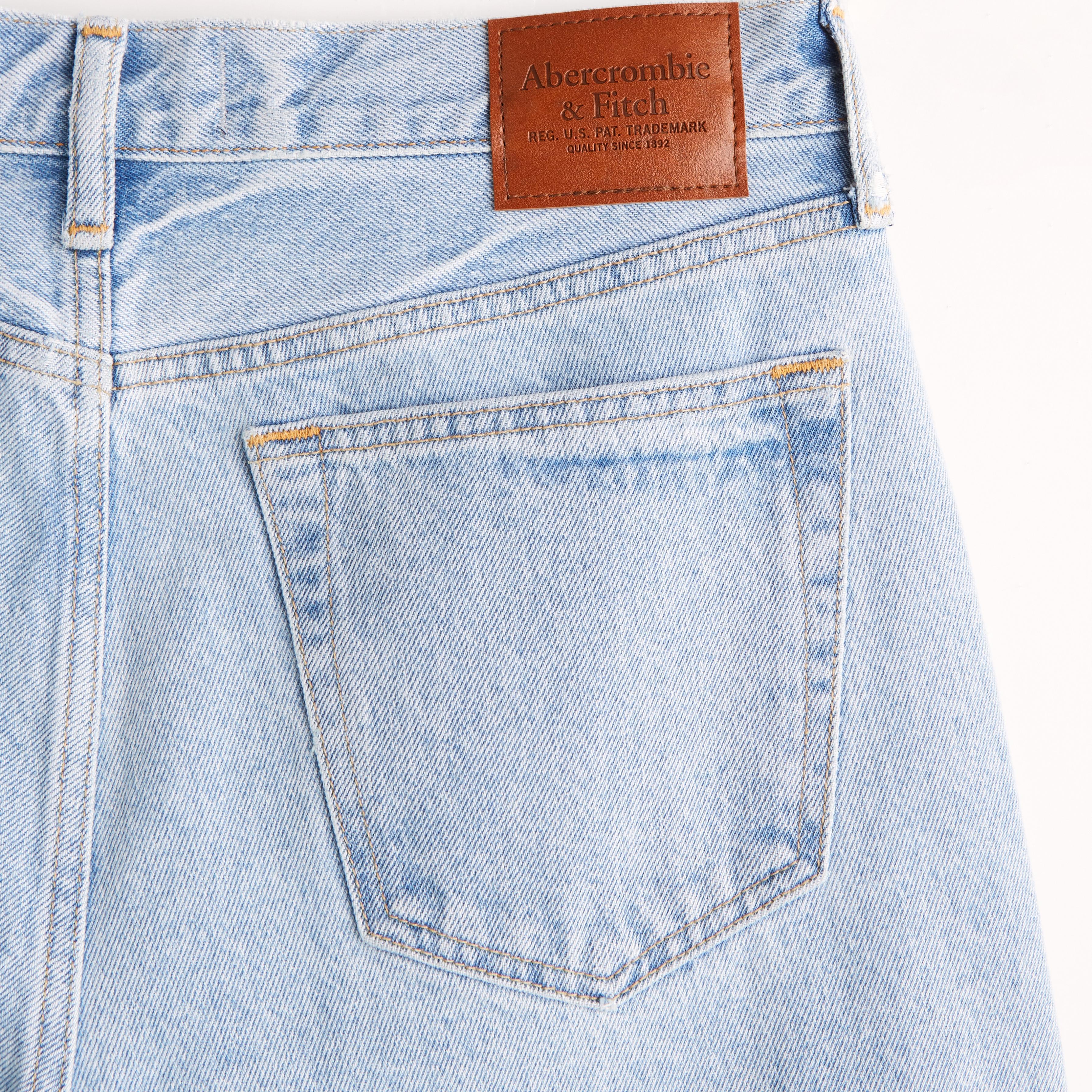 Loose Jean Product Image