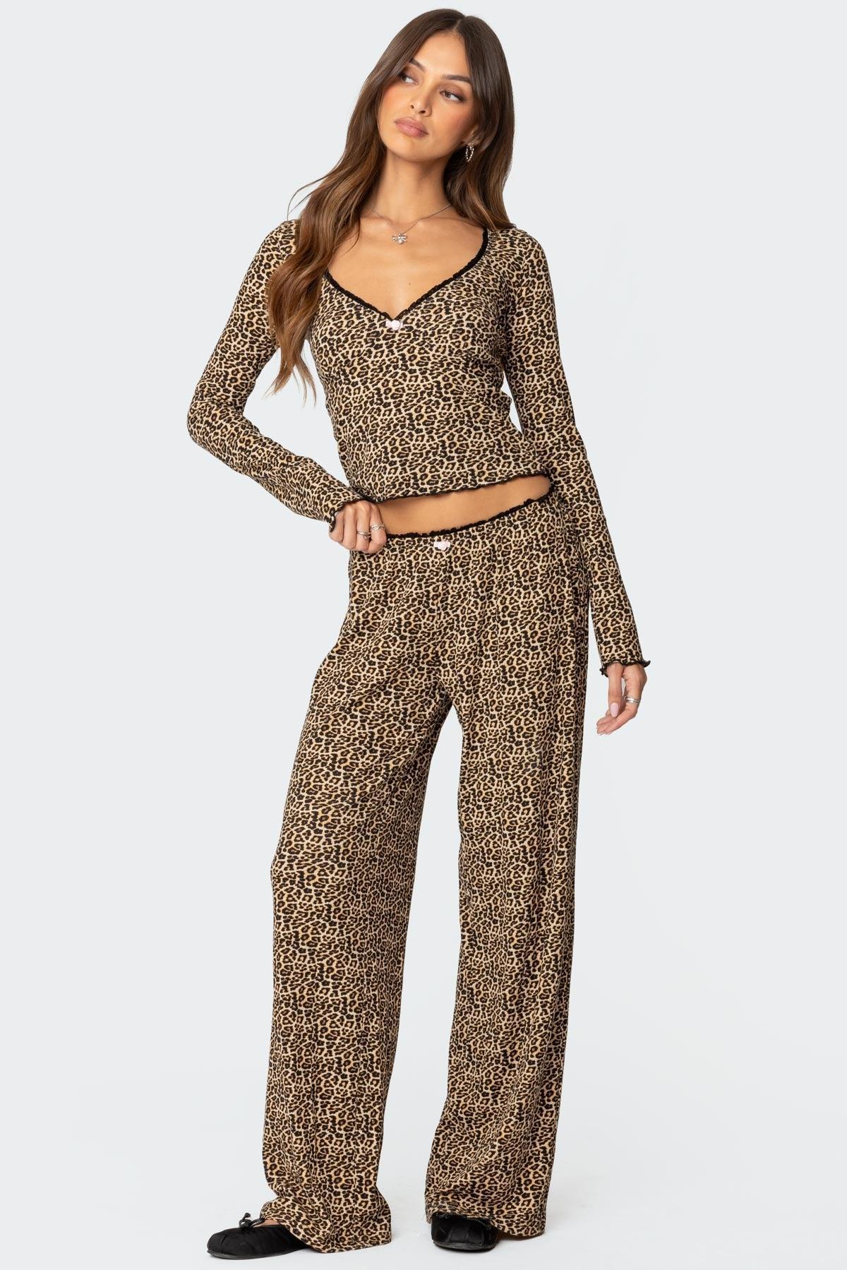 Lue Leopard Printed Ribbed Pants Product Image