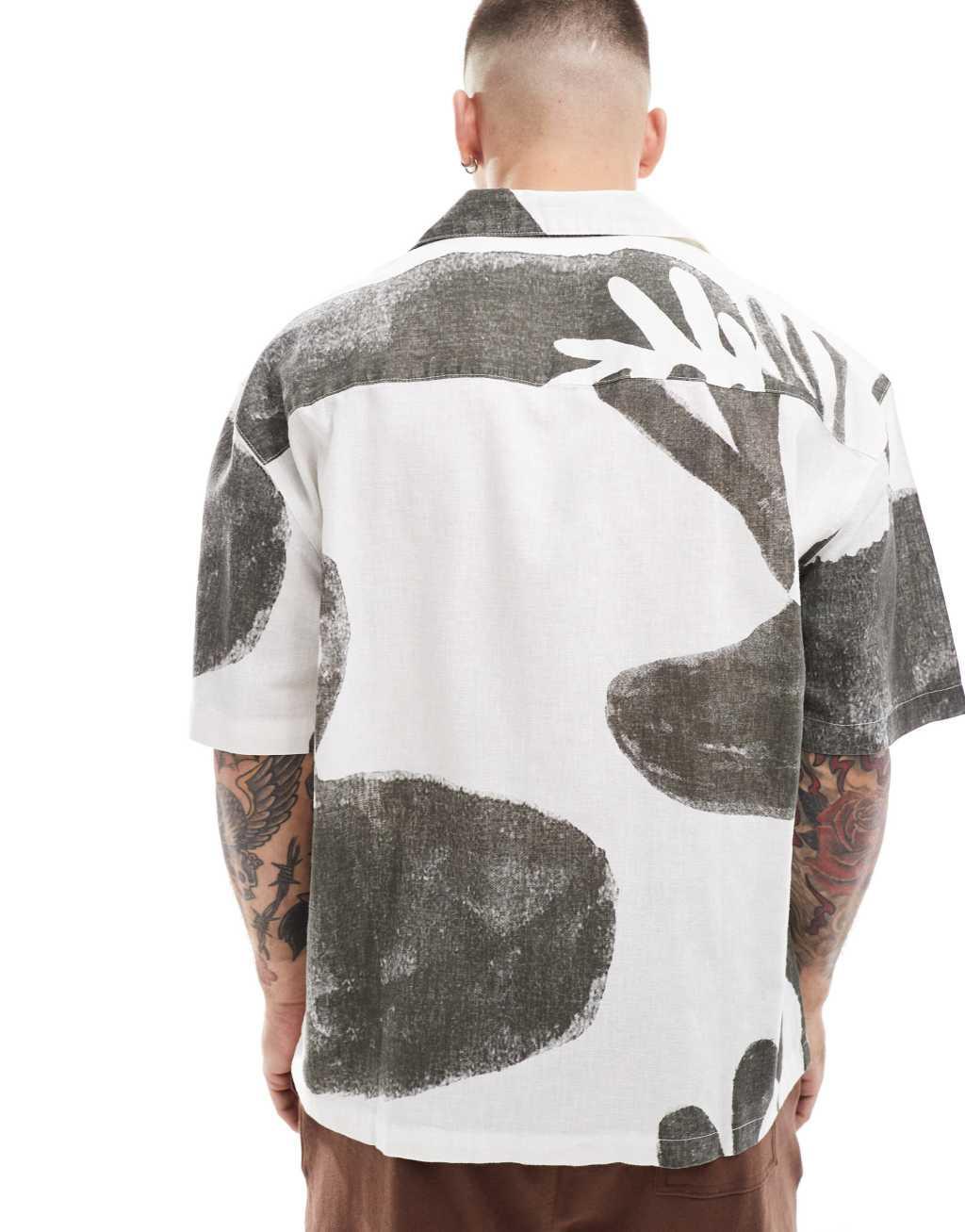 Pull&bear abstract palm print shirt in white and khaki Product Image