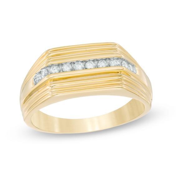 Men's 1/4 CT. T.w. Diamond Wedding Band in 10K Gold Product Image