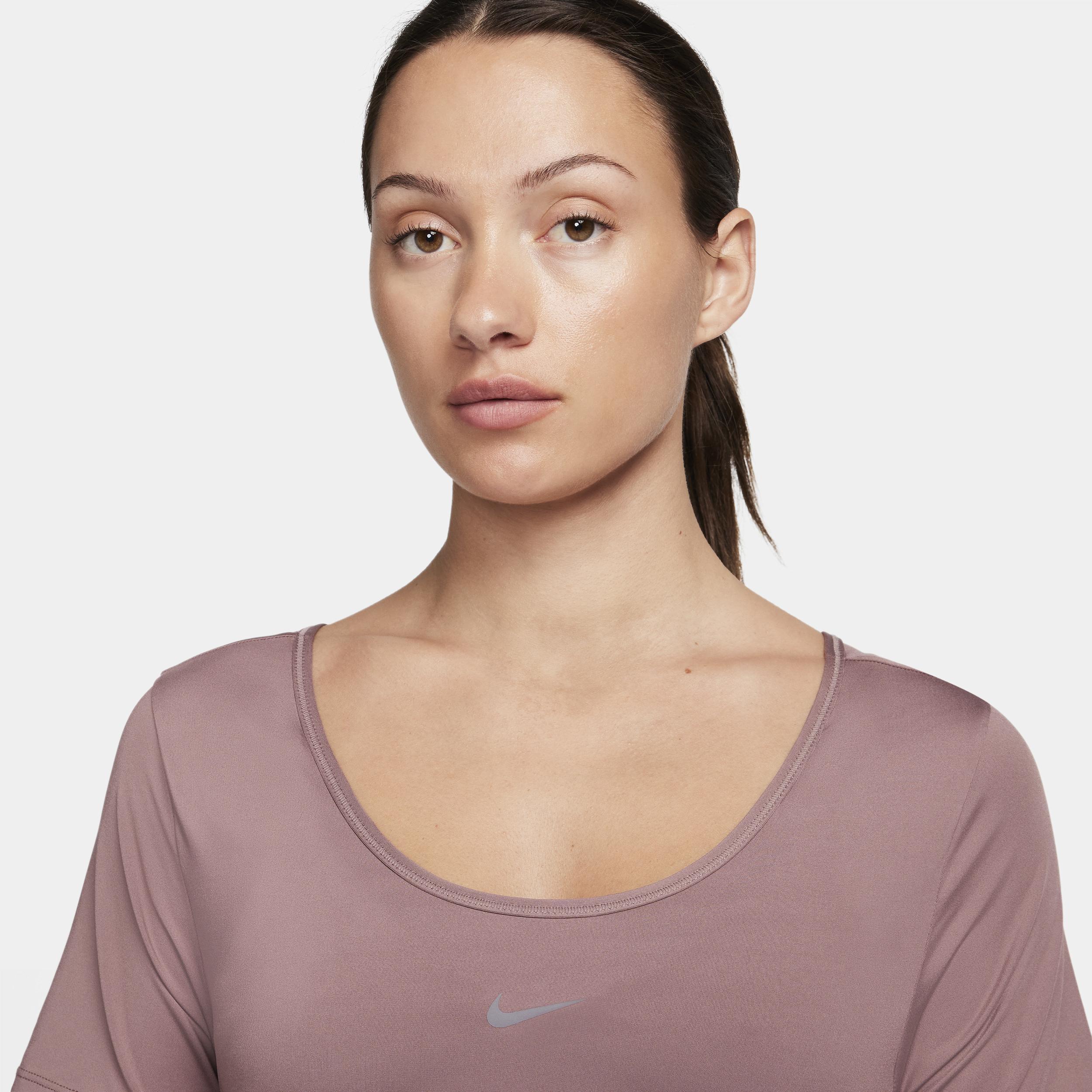 Nike Women's One Classic Dri-FIT Short-Sleeve Cropped Twist Top Product Image